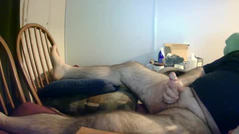 Snapshot of stugots42 chatting on December 24, 4:11 am stugots42 online show from December 24, 4:11 am