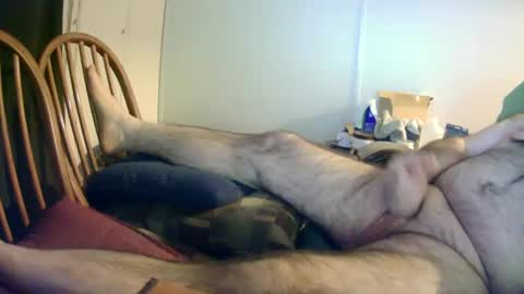 Snapshot of stugots42 chatting on December 27, 2:36 am stugots42 online show from December 27, 2:36 am