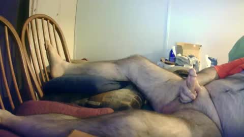 Snapshot of stugots42 chatting on December 29, 7:32 pm stugots42 online show from December 29, 7:32 pm