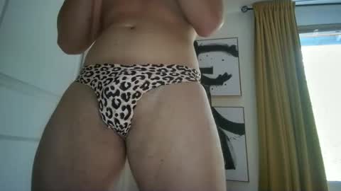 stumpy_ online show from September 11, 5:57 pm