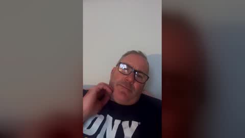 stumpyj2266 online show from April 13, 9:09 pm