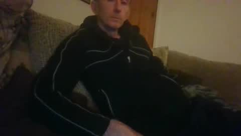 stuuuey73 online show from December 19, 10:06 pm