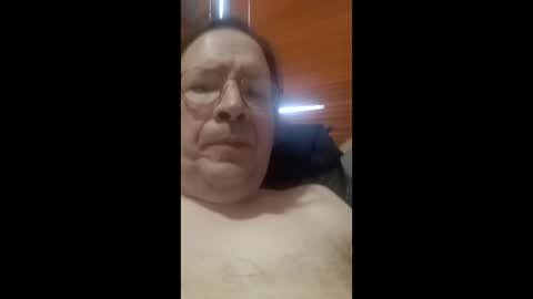 styler127 online show from March 14, 6:57 pm