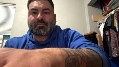 Snapshot of suavecito67 chatting on February 1, 1:44 am suavecito67 online show from February 1, 1:44 am