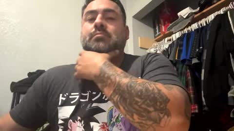 Snapshot of suavecito67 chatting on February 10, 2:52 am suavecito67 online show from February 10, 2:52 am