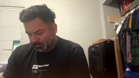 Snapshot of suavecito67 chatting on February 28, 3:04 am suavecito67 online show from February 28, 3:04 am