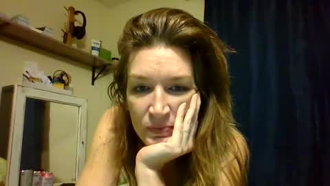 Snapshot of sub4you69brat chatting on January 15, 6:43 am sub4you69brat online show from January 15, 6:43 am