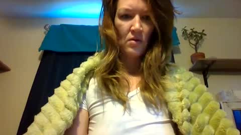 Snapshot of sub4you69brat chatting on January 31, 5:21 pm sub4you69brat online show from January 31, 5:21 pm