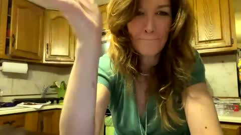 Snapshot of sub4you69brat chatting on March 6, 10:36 pm sub4you69brat online show from March 6, 10:36 pm