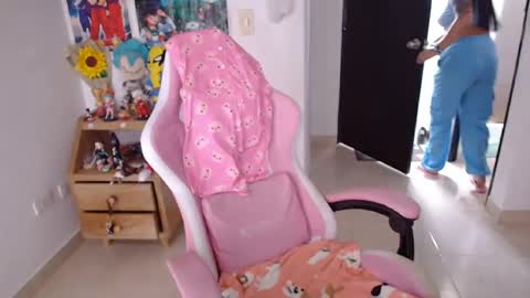 Snapshot of sub_nezuko_69 chatting on September 29, 5:18 pm sub_nezuko_69 online show from September 29, 5:18 pm