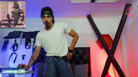 Snapshot of subarashi_ishi69 chatting on July 13, 6:11 pm subarashi_ishi69 online show from July 13, 6:11 pm