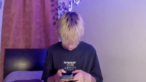 nico online show from April 20, 7:04 pm