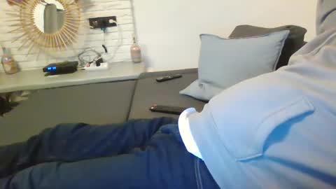 Snapshot of submissivguy chatting on January 14, 8:26 pm submissivguy online show from January 14, 8:26 pm