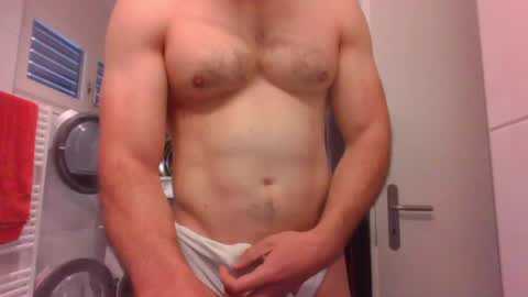 Snapshot of subsl4ve1998 chatting on May 7, 8:31 am subsl4ve1998 online show from May 7, 8:31 am