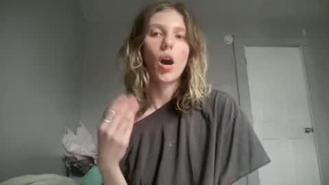 subwoofer online show from April 1, 8:39 pm