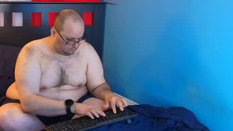 Snapshot of subzero_2689 chatting on June 4, 10:16 pm subzero online show from June 4, 10:16 pm