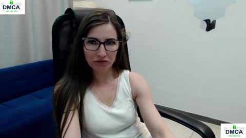 Snapshot of successful_lady_0 chatting on May 17, 9:06 am Eva online show from May 17, 9:06 am