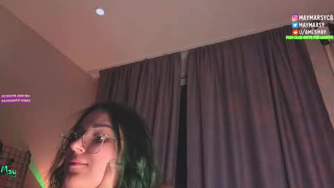 Snapshot of succubus_room chatting on September 11, 10:21 pm May online show from September 11, 10:21 pm