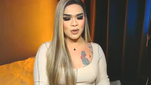 Snapshot of suckablecockoffreya chatting on January 16, 6:37 pm JADE ELYSE online show from January 16, 6:37 pm