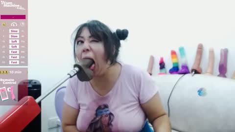 Sucky  online show from January 5, 5:27 pm