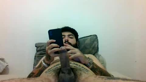 Snapshot of suckpussy69 chatting on June 10, 6:51 pm suckpussy69 online show from June 10, 6:51 pm