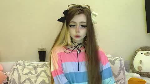 Sue online show from May 17, 9:55 pm