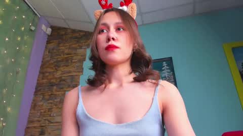 Snapshot of sugar_blond chatting on December 29, 4:59 am sugar blond online show from December 29, 4:59 am