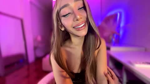 Snapshot of sugar_hally chatting on May 26, 10:39 pm your ultimate goddess online show from May 26, 10:39 pm