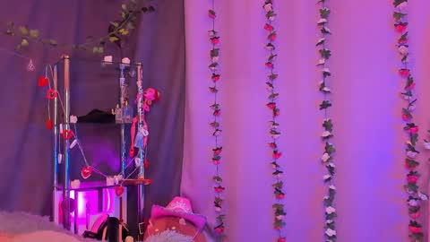 Alice online show from December 10, 6:01 am