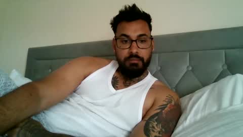 Snapshot of sugarbear2310 chatting on May 23, 9:24 am SugarBear2310 online show from May 23, 9:24 am