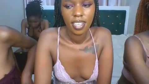 Snapshot of sugarboogers_ chatting on February 6, 7:56 am sugarboogers_ online show from February 6, 7:56 am