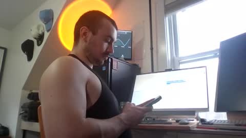 Snapshot of sugargay222 chatting on April 16, 9:39 pm Sugar online show from April 16, 9:39 pm