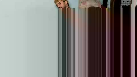 Snapshot of sugarhairy chatting on April 15, 7:54 pm sour candy online show from April 15, 7:54 pm