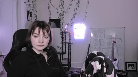 Snapshot of sugarmiette chatting on May 23, 10:19 am Ella online show from May 23, 10:19 am