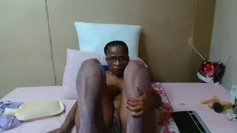 Snapshot of sugarpoppy24xxx chatting on July 9, 2:26 am sugarpoppy24xxx online show from July 9, 2:26 am