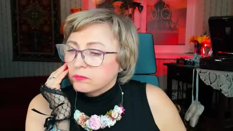 Vivien online show from March 5, 4:13 pm