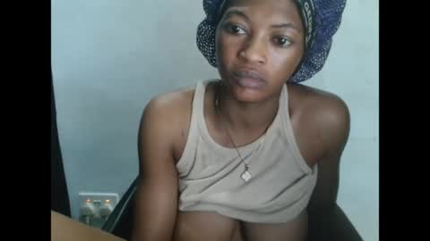 Snapshot of sugarxpussy chatting on April 8, 4:23 am sugarxpussy online show from April 8, 4:23 am