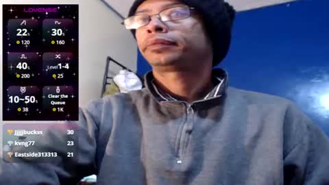 Snapshot of suggabrown_ chatting on June 27, 12:22 pm suggabrown_ online show from June 27, 12:22 pm