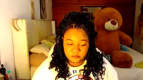 Cami   Back in 2 hours online show from April 17, 2:36 am