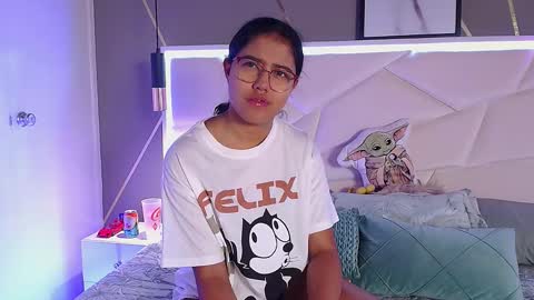 Snapshot of sukirush chatting on February 23, 11:51 am SUKI online show from February 23, 11:51 am