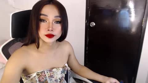 sultry cyramore online show from October 24, 8:22 am