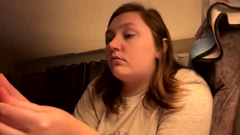 Snapshot of sum645700 chatting on February 13, 11:37 pm sum - maybe online show from February 13, 11:37 pm