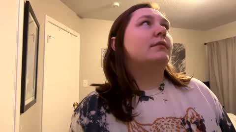 Snapshot of sum645700 chatting on February 19, 12:03 am sum - maybe online show from February 19, 12:03 am