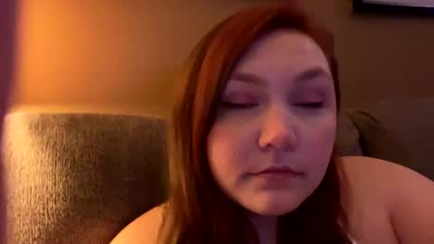 Snapshot of sum645700 chatting on September 21, 11:28 pm sum - maybe online show from September 21, 11:28 pm