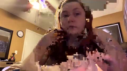 Snapshot of sum645700 chatting on November 13, 1:26 am sum - maybe online show from November 13, 1:26 am