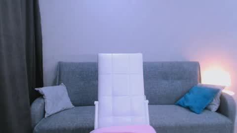 Snapshot of summer_finn chatting on October 19, 3:45 pm Christina online show from October 19, 3:45 pm