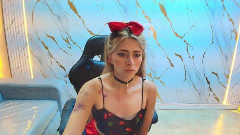 Summer online show from April 17, 2:53 pm