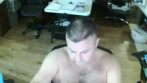 Snapshot of summerfun35 chatting on December 3, 3:41 am cincyguy online show from December 3, 3:41 am