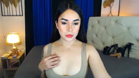 Snapshot of summerleonets chatting on March 10, 12:51 am Summer online show from March 10, 12:51 am