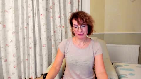 Snapshot of summerliza chatting on January 2, 5:18 pm summerliza online show from January 2, 5:18 pm